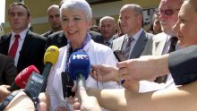 'Vlada razmišlja o rezanju plaća za 10 posto'