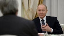 EU traži razbijače Putinovih mitova; plaća 33.000 kuna