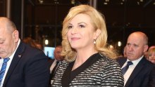 Otkako se riješila Pantovčaka Kolinda izgleda bolje no ikad, čak joj i frizura više ne izgleda kao da je plastična i lakirana