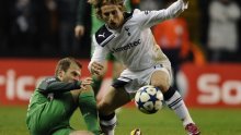 Ancelotti denies Modric interest