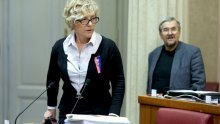 'Karamarko u arhivu kopa po prašnjavim Udbinim dosjeima'