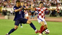 Niko Kovač bez milosti prema donedavnom Vatrenom; izbacio ga je iz momčadi pa sad trenira s juniorima i traži novi klub