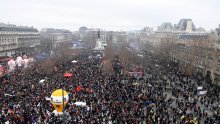 Više od milijun ljudi izašlo na ulice zbog Macronove mirovinske reforme