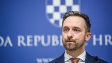 Ministar Piletić najavio prijedlog o reguliranju posvojenja iz stranih država, evo koja će biti procedura