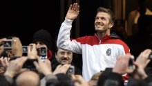 Amerikanci tvrde da Beckham ostaje u Milanu