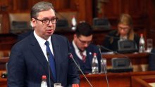 Tučnjava opozicije i vladajućih; Vučić optužio Vladu Divca za primanje Kosova u Međunarodni olimpijski odbor