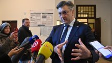 [VIDEO/FOTO] Plenković o novim porukama: Smiješno je, to nema veze sa mnom