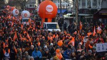 [FOTO] Francuski narod opet prosvjedao protiv Macronove mirovinske reforme, na ulice izašlo najmanje 750.000 ljudi