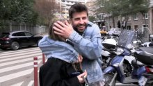 Pique i njegova nova draga prošetali Barcelonom, a njihova sretna lica govore sama za sebe