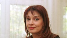 Nekadašnja TV voditeljica plijeni pažnju mladolikošću, pogledajte kako danas izgleda Aleksandra Mindoljević Drakulić