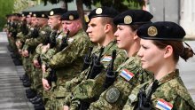 Hrvati sve manje žele u vojsku, Banožić ih mami višim novčanim naknadama