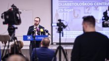 Tomašević: Uklanjaju se ilegalno postavljeni reklamni panoi