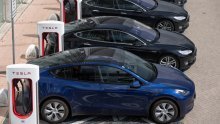 Tesla u SAD-u otvara mrežu punionica za automobile konkurencije