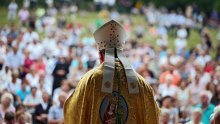 U Sinju krenula procesija u povodu Velike Gospe