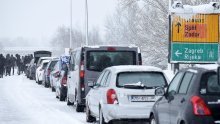 [FOTO/VIDEO] Nakon 16 sati čekanja kolona automobila na A1 krenula put juga. DHMZ izdao novo upozorenje