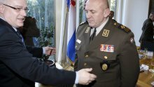 'Sramotno je da nemamo generalicu!'