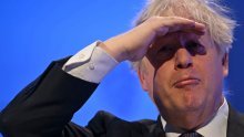 Britance razljutilo novo izvješće; Boris Johnson predložio oca za viteza