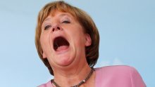 Polugol i drogiran zauzeo avion Angele Merkel