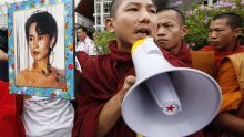Glavni tajnik UN-a otputovao pomoći Suu Kyi