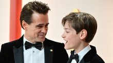 Nije mogao sakriti ponos: Colin Farrell na dodjelu je stigao u društvu svog mlađeg sina kojeg do sada i nije pokazivao