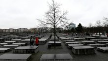 Automobilom se zabio u berlinski Memorijal holokausta i bježao policiji