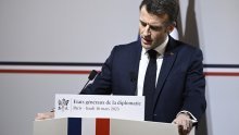 Macron zaobišao parlament i progurao zakon koji je digao Francusku na noge