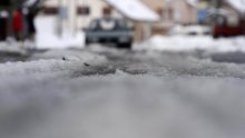 Oprezno u prometu, ceste su mokre i skliske u cijeloj zemlji