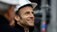 Macron potpisao kontroverznu mirovinsku reformu