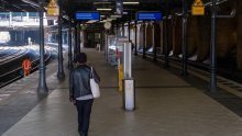 Paraliziran promet u Njemačkoj: Štrajkaju radnici željeznica i u zračnim lukama