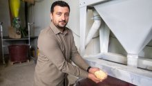 Otišao iz gradske tvrtke i bacio se u ekološke žitarice. Sad Eko - Jazo okreće novu stranicu