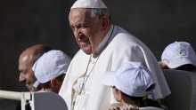 Papa se sastao s mitropolitom Antonijem nakon zbunjujuće izjave o mirovnoj misiji