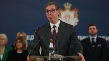 Vučić: Iznenađen sam popularnošću u Hrvatskoj, nosim im klikove
