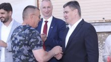 Milanović na godišnjici prosvjeda pred Banovinom: Prosvjednici su prije 32 godine došli tražiti pravdu