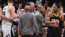 Incident u NBA-u; pogledajte kako se Jokić zamalo potukao s vlasnikom Phoenixa!
