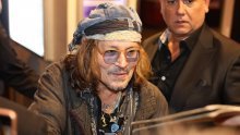 Johnny Depp potpisao unosan ugovor s Diorom kojim je oborio rekord