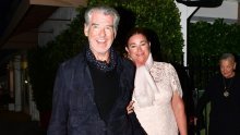 Dobro raspoloženi Pierce Brosnan snimljen u društvu dviju najvažnijih žena u životu