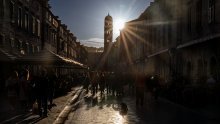 Čeka nas pretežno sunčan dan, no HAK svejedno ima upozorenje za vozače