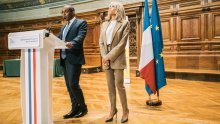 Francuski chic: Brigitte Macron svoju je modnu formulu dovela do savršenstva