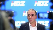 HDZ-ovci prozvali Milanovića: 'Čak su i komunisti čestitali Božić svim građanima'