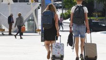 Turisti u Dubrovniku će do smještaja u centru grada morati nositi kofer u rukama