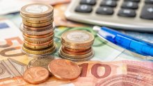 Koliko dijete košta roditelje od rođenja do punoljetnosti? Od iznosa boli glava...