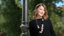 Sanja Vejnović snimila novi selfi pa izmamila komplimente da 'nikad nije bila mlađa'