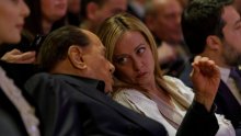 Meloni u problemima: Berlusconijeva smrt izazov za stabilnost talijanske vlade