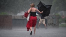 Danas uglavnom sunčano, a sutra nam dolazi hladna fronta s pljuskovima