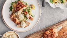 Sočna piletina s prepečenim tikvicama i kuskusom prema receptu slavnog Jamiea Olivera