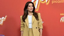 Eva Longoria odličnim stajlingom istaknula vitke noge