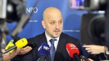 'Josipović mora imati veću plaću od Vujčića jer radi složeniji posao'