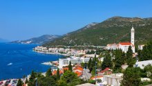 Pelješki most ga nije izolirao: Neum proživljava pravi turistički procvat