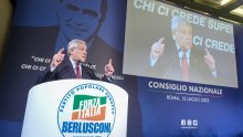 Tajani izabran za Berlusconijevog nasljednika na čelu stranke Forza Italia