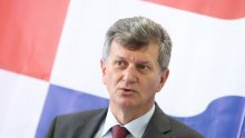 Kujundžić izašao iz HDZ-a da bi s njim koalirao